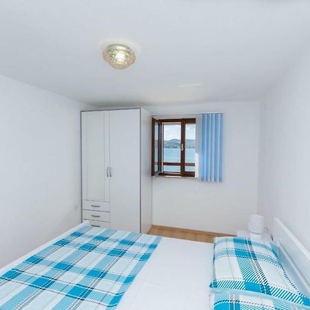 Apartment Island Dream Krapanj Exteriör bild